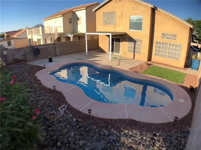 973 Cedar Pines St — Photo 30