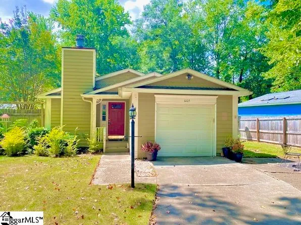 1005 Summit Dr, Greenville, SC 29609
