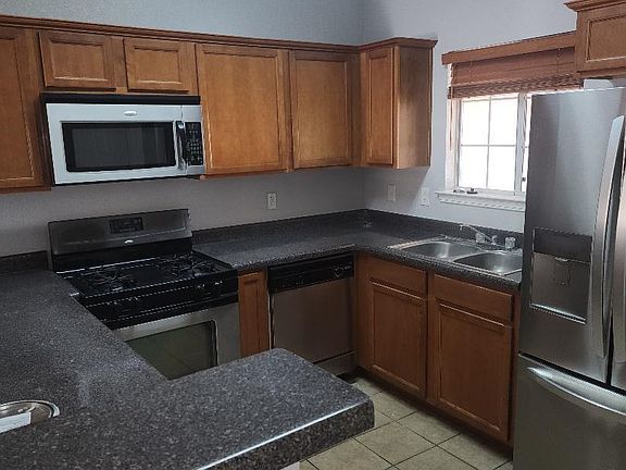 4th image of 3150 N Yarbrough Dr APT A-8