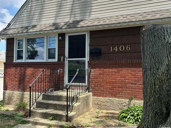 1406 M Street, Elmont, NY 11003