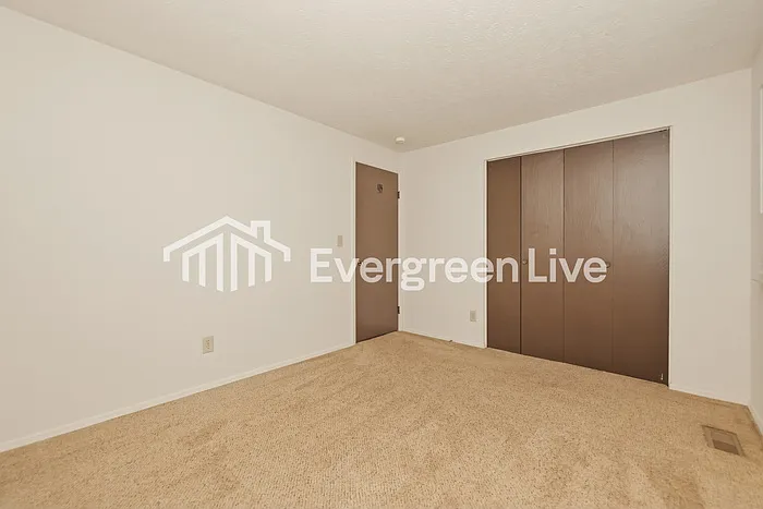 8223 Mount Charles Dr — Photo 10