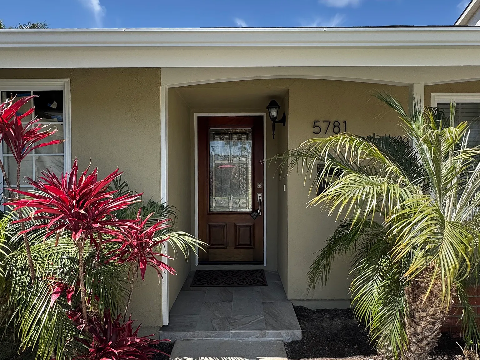 3 bed, 1235 sqft, $4,300 — Photo 2