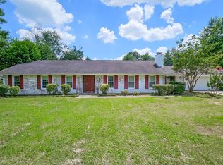 1914 Hickory Hills Rd, Florence, AL 35630
