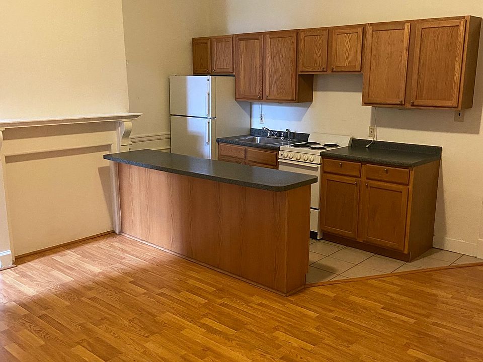 Kitchen & living room