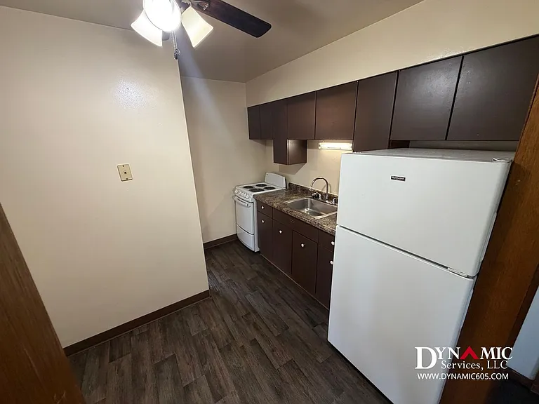 217 S Summit Ave — Photo 7