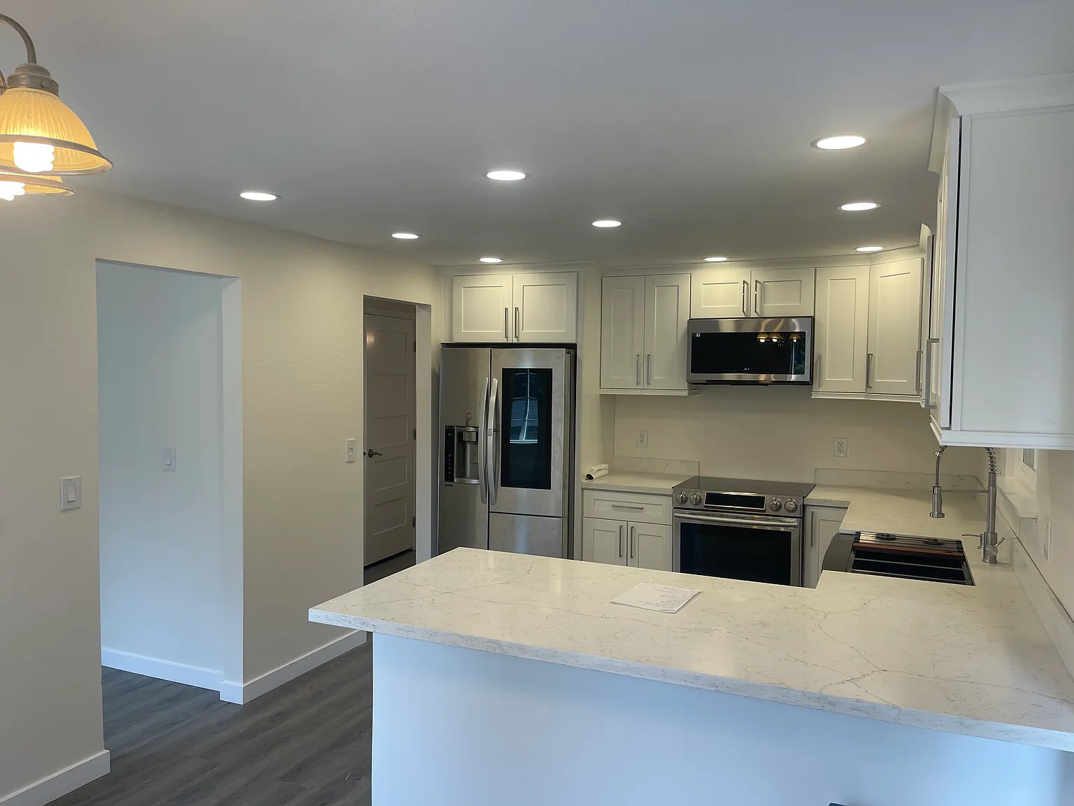 4 bed, 2.5 bath, 2062 sqft, $3,175 — Photo 1