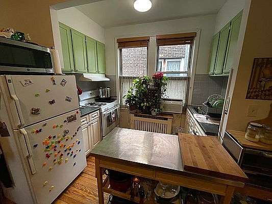 3rd image of 25-42 Steinway St #3R