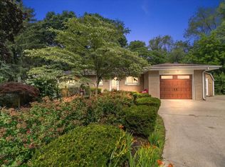 5236 Wilshire Ter, Saint Joseph, MI 49085