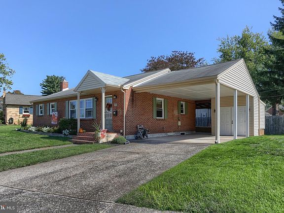 2nd image of 74 Runyon Rd