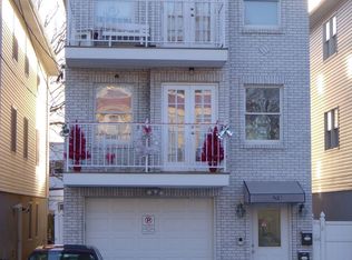 80 W 20th St, Bayonne, NJ 07002