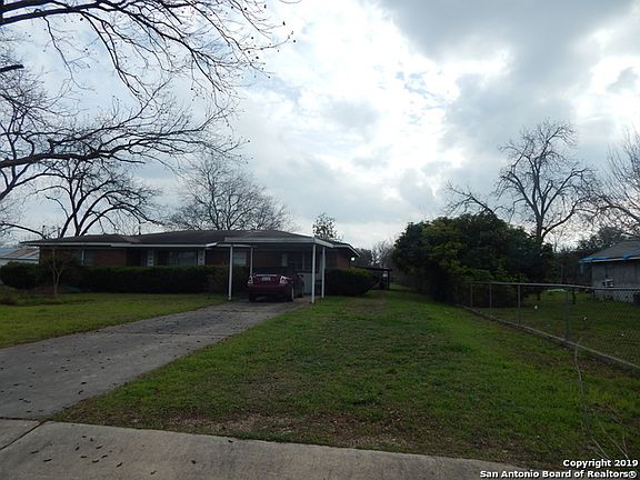 2nd image of 210 Glenoak Dr
