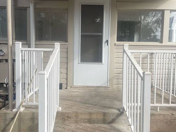 3rd image of 106 E Main St #112-1/2