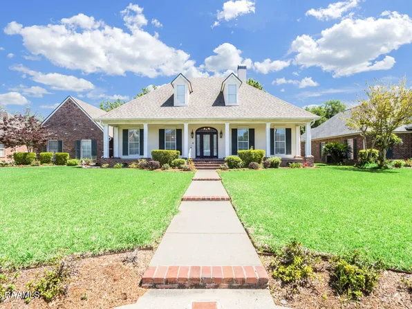 702 Terrell Ct, New Iberia, LA 70563