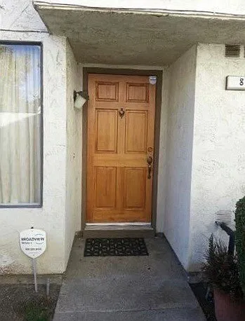 8 Madrid Ln