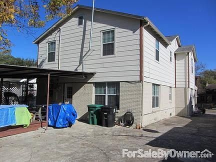 Back
						:
						covered deck, long driveway and basketball court, fenced yard