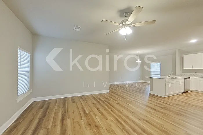 3 bed, 2.0 bath, 1618 sqft, $2,025 — Photo 4