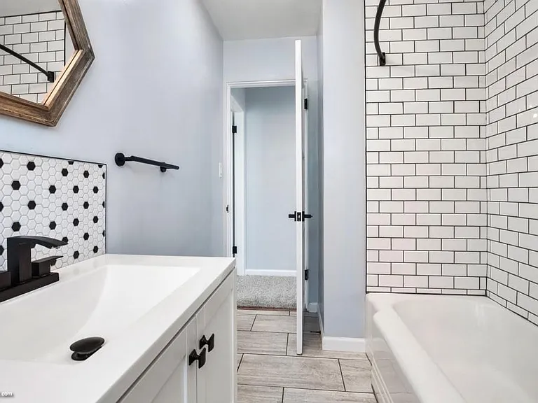 4250 Blackton Dr — Photo 20