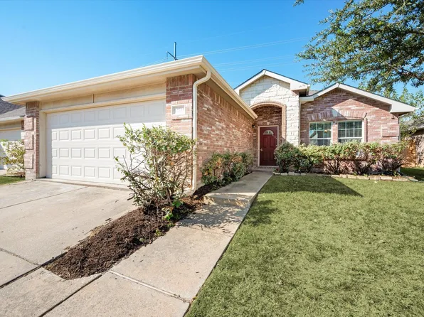 12733 Pricklybranch Dr, Fort Worth, TX 76244