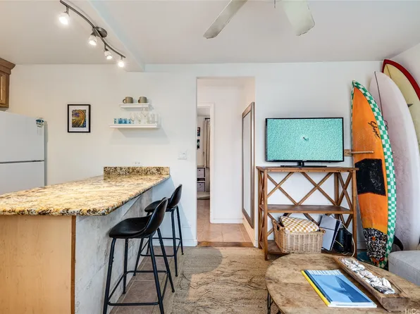 68-078 Au St APT 203, Waialua, HI 96791