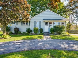 8048 Thompson Rd, Cicero, NY 13039