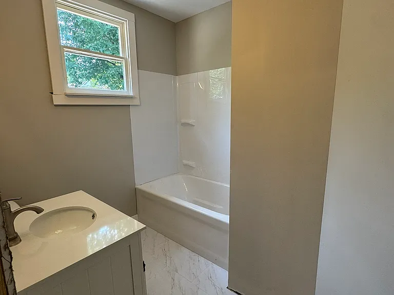 908 Troy Rd — Photo 19