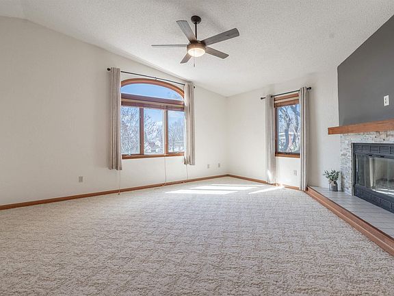 5th image of 1334 Brenton Dr