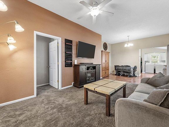 4th image of 2403 Avenue B