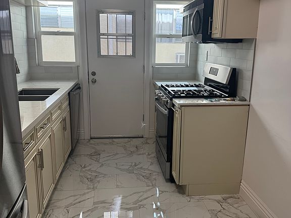 2nd image of 1314 N Laurel Ave APT 6
