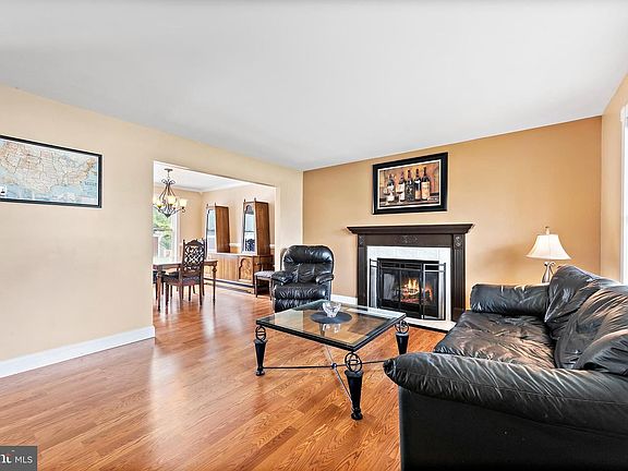 5th image of 1232 Wellington Ave