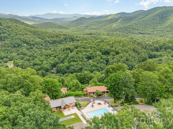 508 Overlook Dr #2, Burnsville, NC 28714