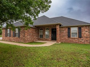 1406 Hickery St, Pea Ridge, AR 72751