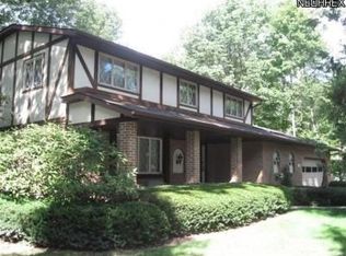 2441 Bur Oak St NE, Canton, OH
