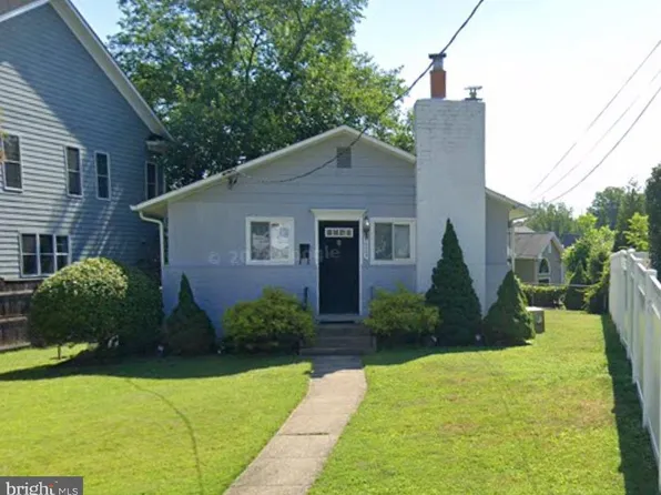 10003 Edward Ave, Bethesda, MD 20814