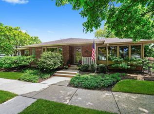 728 S Hillside Ave, Elmhurst, IL