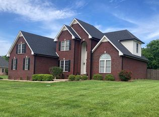 898 Iron Wood Cir, Clarksville, TN 37043