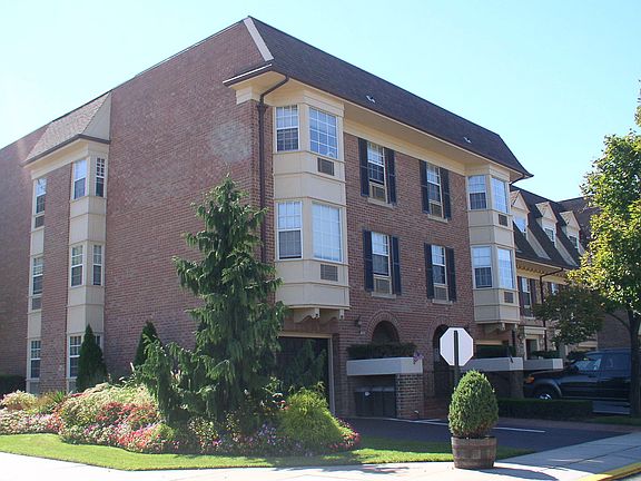 5th image of 20721 Darren Dr