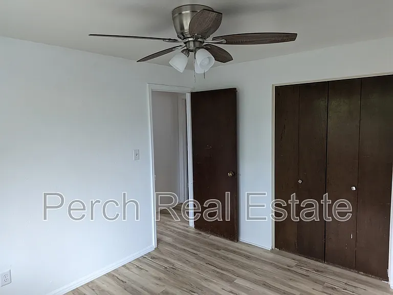 16506 E 13th Ave — Photo 8
