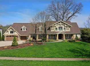3025 Silver Lake Blvd, Stow, OH