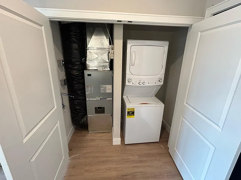 821 Williamson St #105 — Photo 4