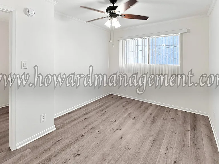 5238 Tilden — Photo 10