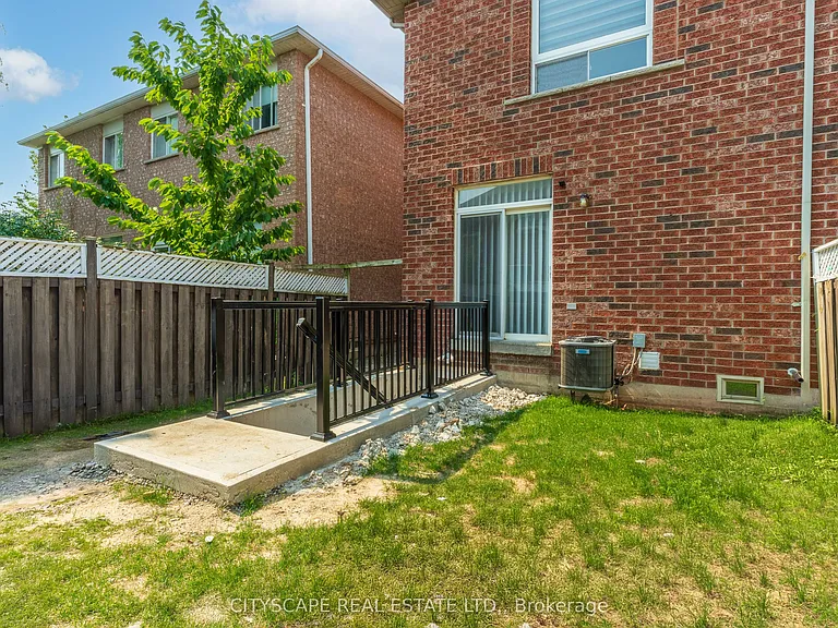 5623 Longboat Ave — Photo 45