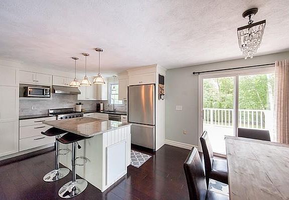4th image of 146 Crow Ln