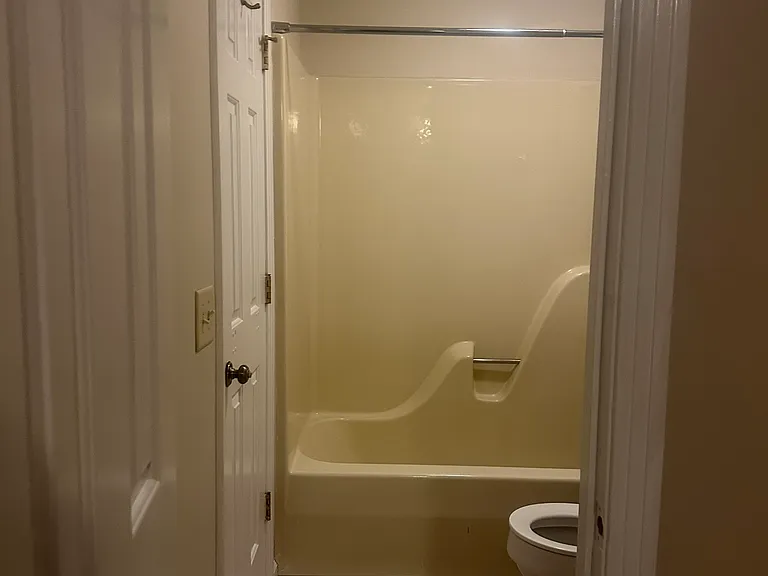 809 Hilltop Cir #HOUSE — Photo 24