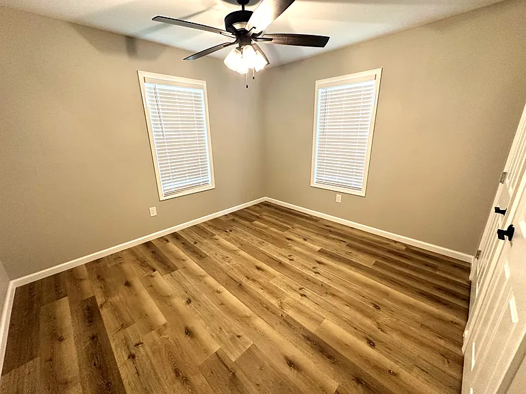 1410 E Mesquite Ln — Photo 6