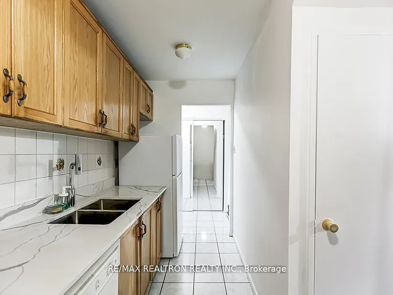 100 Mornelle Ct #1045 — Photo 25