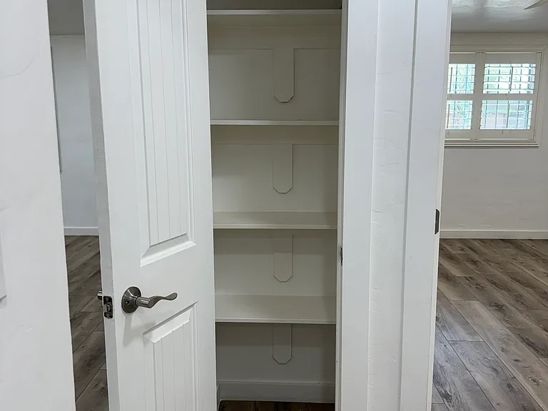 1803 E Miles St — Photo 10