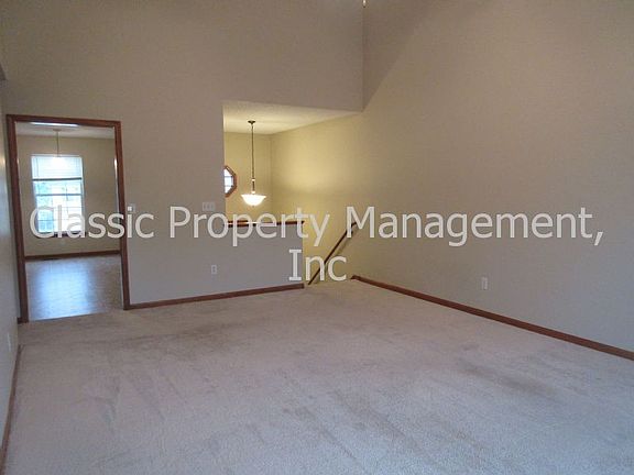 3rd image of 1416 Galway Ct