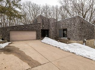 3732 Valleyridge Ct NE, Rochester, MN 55906