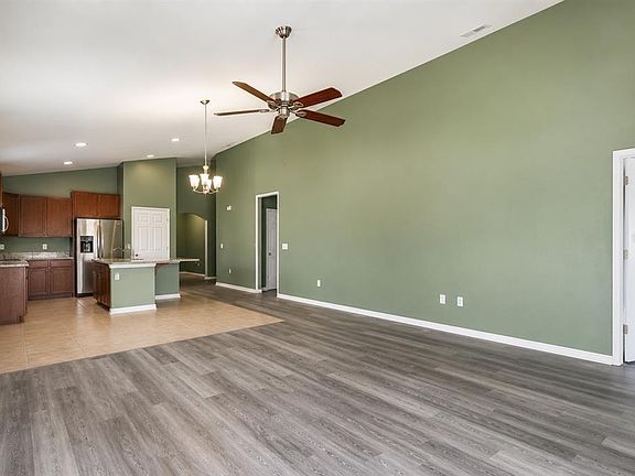 5th image of 5343 RADIANCE COURT
