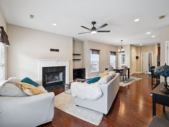 5th image of 4316 Summercrest Blvd APT 401